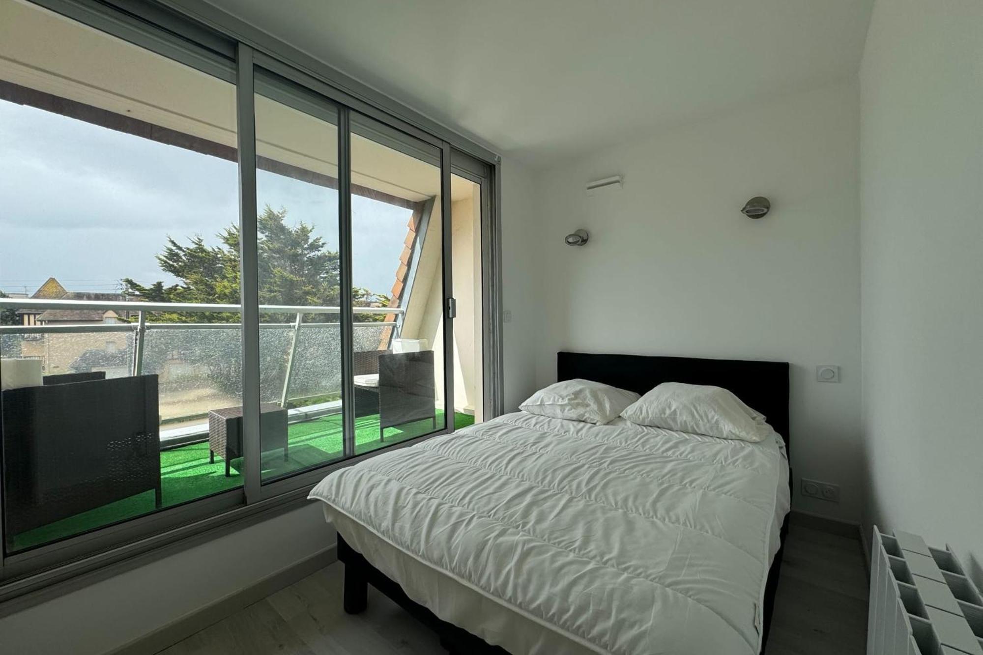 T2 With 2 Balconies On The Seafront Appartement Ouistreham