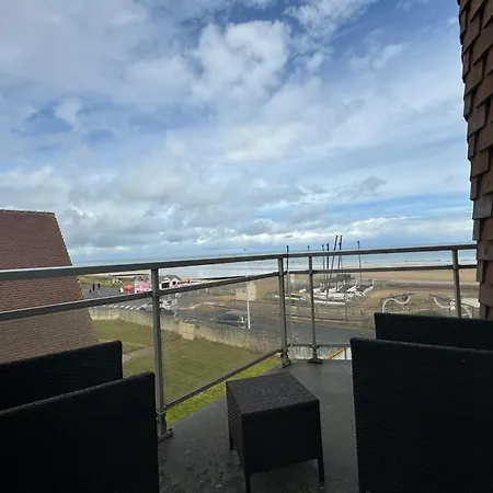 Nice T2 With 2 Balconies On The Seafront Ouistreham Exterior photo